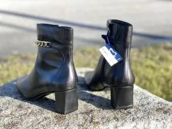 Caprice 225317-29 022 Nilkkuri Ketjulla 9 Caprice 225317-29 022 Nilkkuri Ketjulla -Korkokengät boutique tuotesivu Caprice225317 29022nilkkuriketjulla 2531729022 5ac1e95145d92a5258fa208beb61dc03 5