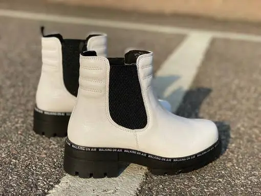 Caprice 25428-25 122 Valkoinen Nilkkuri 2 Caprice 25428-25 122 Valkoinen Nilkkuri - Image 2