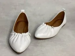 Mago Nahkainen Ballerina 6 Mago Nahkainen Ballerina -Korkokengät boutique tuotesivu Magonahkainenballerina 0661577W 6753b1d97af964433860c5911cfdd736 3