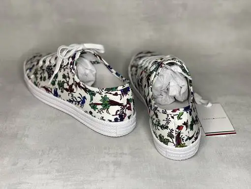 Tommy Hilfiger Floral Vulcanized Sneaker 5 Tommy Hilfiger Floral Vulcanized Sneaker - Image 5