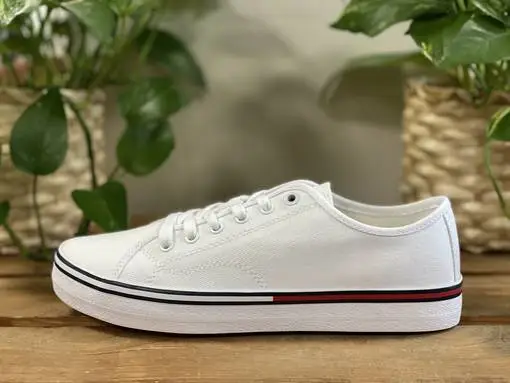 TommyJea Tommy Jeans Essential Low Tennarit 1 TommyJea Tommy Jeans Essential Low Tennarit