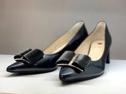 Hōgl Högl 4585 Harmaa Lakeri Avokas